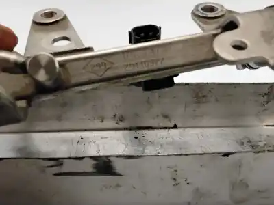 Second-hand car spare part distributor pipe for renault captur life oem iam references 17520147dr  