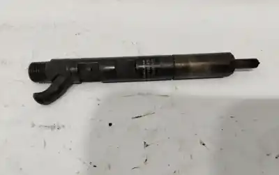 Pezzo di ricambio per auto di seconda mano INIETTORE per RENAULT CLIO III  Riferimenti OEM IAM 8200815416  