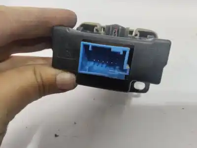 Pièce détachée automobile d'occasion FREIN À MAIN ÉLECTRIQUE pour RENAULT SCENIC II  Références OEM IAM 8200243681  