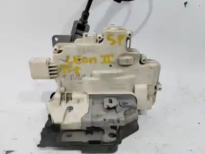 Peça sobressalente para automóvel em segunda mão Fechadura Da Porta Traseira Esquerda por SEAT LEON (1P1) LEON (1P1) (2005 - 2012) Referências OEM IAM 1P0839015  
