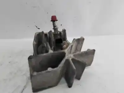 Second-hand car spare part engine support for dacia duster (hs_) 1.5 dci (hsmc) oem iam references 8200771226  