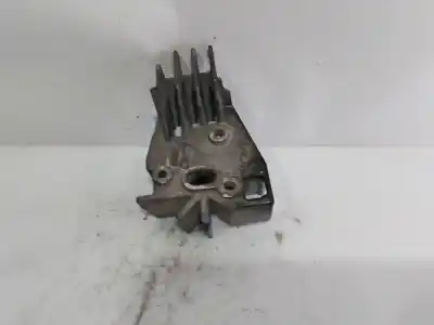 Second-hand car spare part engine support for dacia duster (hs_) 1.5 dci (hsmc) oem iam references 8200771226