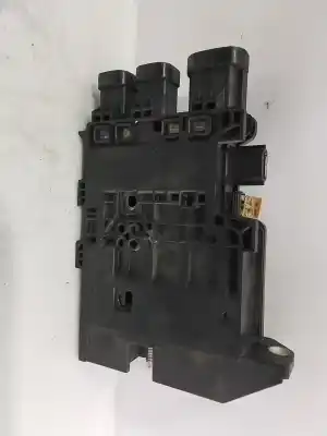 Pièce détachée automobile d'occasion MODULE ÉLECTRONIQUE pour RENAULT TRAFIC FURGÓN  Références OEM IAM 243501820R  