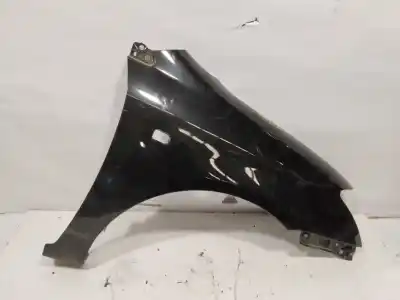 Peça sobressalente para automóvel em segunda mão Guarda-lamas Dianteiro Direito por TOYOTA COROLLA (E12) 2.0 D-4D Linea Luna Berlina Referências OEM IAM   