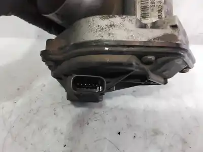 Peça sobressalente para automóvel em segunda mão borboleta de admissão por ford focus berlina (cap) ambiente (d) referências oem iam 2s6u-eb  