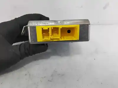 Pezzo di ricambio per auto di seconda mano Centralina Airbag per BMW 5 (E60) 520 I Riferimenti OEM IAM 6135-6957759  