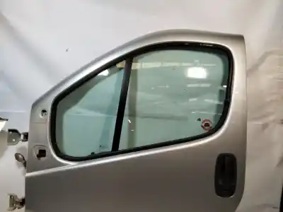 Second-hand car spare part left front door for opel vivaro combi 2.7t corto 101 cv / 74 kw oem iam references   