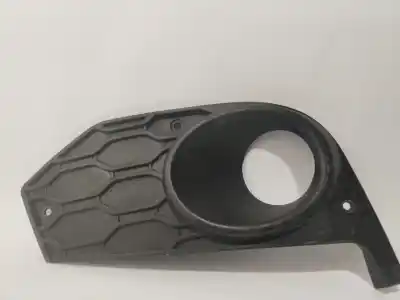 Автозапчастина б/у накладка правої протитуманної фари для IVECO DAILY FURGON FG BATALLA 3000 33 S ... V 155 CV / 114 KW Посилання на OEM IAM 5801562215   Автозапчастина б/у накладка правої протитуманної фари для IVECO DAILY FURGON FG BATALLA 3000 33 S ... V 155 CV / 114 KW Посилання на OEM IAM 5801562215