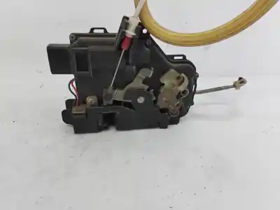 Peça sobressalente para automóvel em segunda mão fechadura da porta dianteira direita por audi a2 (8z) * referências oem iam 8z1837016  