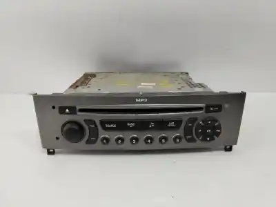 Pezzo di ricambio per auto di seconda mano impianto audio / radio cd per toyota corolla (e12) 2.0 d-4d linea sol berlina riferimenti oem iam 96650206xh  