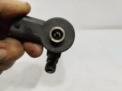 Second-hand car spare part Injector for KIA SORENTO 2.5 CRDi Concept OEM IAM references 338004A160  