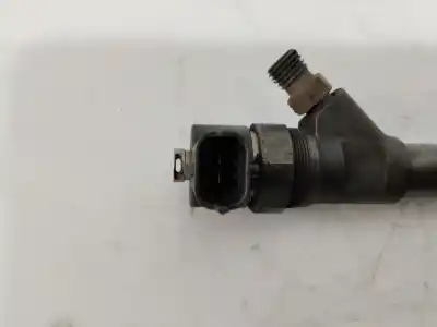 Second-hand car spare part Injector for KIA SORENTO 2.5 CRDi EX 140 CV / 103 KW OEM IAM references 338004A160  