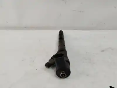 Second-hand car spare part Injector for KIA SORENTO 2.5 CRDi EX 140 CV / 103 KW OEM IAM references 338004A160  