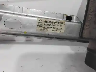 Peça sobressalente para automóvel em segunda mão elevador de vidros traseiro esquerdo por peugeot 5008 premium referências oem iam 912031-101