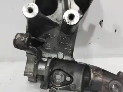 Pezzo di ricambio per auto di seconda mano supporto alternatore per citroen c3 picasso exclusive 112 cv / 82 kw riferimenti oem iam 9684613880  