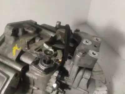 Second-hand car spare part gearbox for volkswagen passat b6 variant (3c5) 2.0 tdi 16v oem iam references kxx  