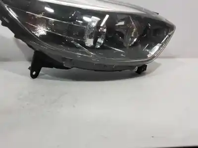 Second-hand car spare part right headlight for renault captur zen oem iam references 260100947r  