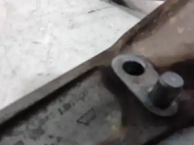 Pezzo di ricambio per auto di seconda mano cambia supporto per opel corsa d innovation riferimenti oem iam 633374681  