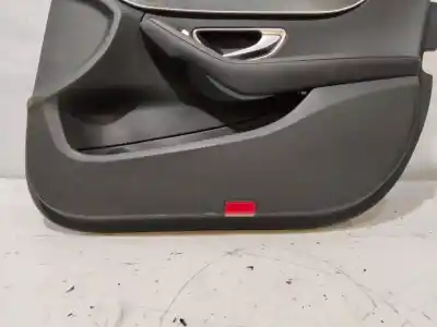 Pezzo di ricambio per auto di seconda mano rivestimento porta anteriore destro per mercedes-benz clase c (w205) lim. c 220 d (205.014) 194 cv / 143 kw riferimenti oem iam 2450903  