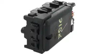 Автозапчасти б/у блок реле/предохранителей за citroen c4 lim. seduction ссылки oem iam 9665492680  