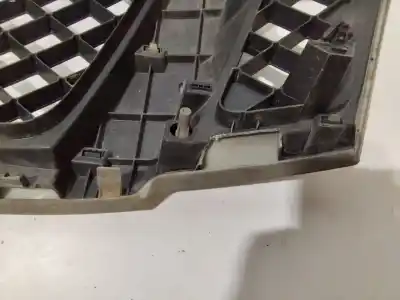 Peça sobressalente para automóvel em segunda mão grelha frontal por nissan navara pick-up (d40m) doble cab fe 4x4 referências oem iam 623105x00  