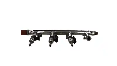 Автозапчастина б/у рампа инжектора для AUDI A1 (8X) Ambition Посилання на OEM IAM 03F133320  