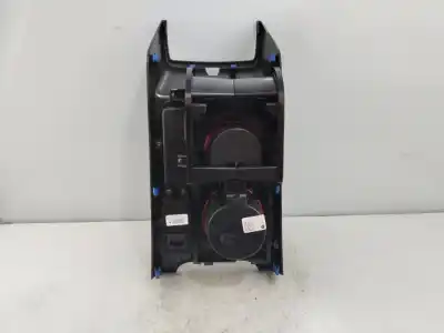 Second-hand car spare part central console trim for kia xceed etech phev 141 cv / 104 kw oem iam references 84698j7000  