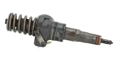 Second-hand car spare part INJECTOR for SEAT ALTEA (5P1) Arena OEM IAM references 038130073AF  