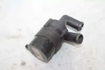Peça sobressalente para automóvel em segunda mão Bomba De água por AUDI A3 (8P) 1.2 16V TFSI Referências OEM IAM 9020876A  