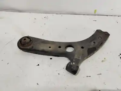 Second-hand car spare part front left lower suspension arm for kia ceed (jd) 1.4 concept oem iam references   