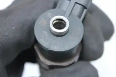 Peça sobressalente para automóvel em segunda mão injetor por ford fiesta (cb1) trend referências oem iam 0445110339  870689