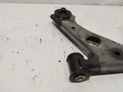 Peça sobressalente para automóvel em segunda mão braço de suspensão inferior esquerdo dianteiro por opel corsa d cosmo referências oem iam   