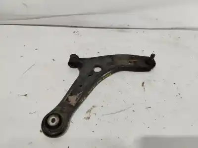 Peça sobressalente para automóvel em segunda mão BRAÇO DE SUSPENSÃO INFERIOR DIANTEIRO DIREITO por FORD FIESTA (CB1) Ambiente Referências OEM IAM   