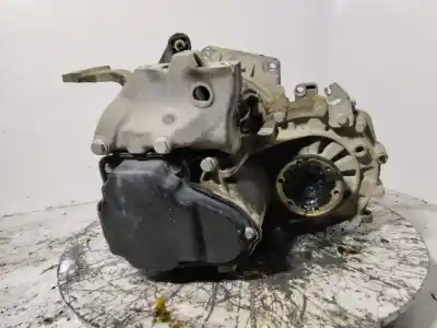 Second-hand car spare part GEARBOX for VOLKSWAGEN GOLF VI (5K1) Rabbit BlueMotion OEM IAM references LHW  