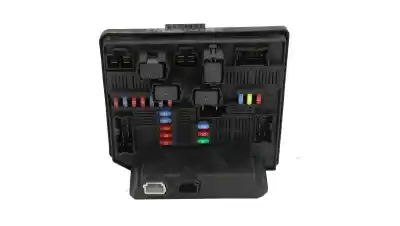 Pezzo di ricambio per auto di seconda mano scatola relè/fusibili per renault koleos bose edition riferimenti oem iam 284b7jy00a