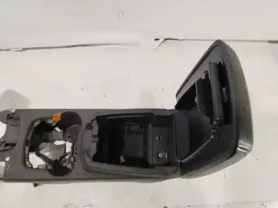Second-hand car spare part Center Armrest for FORD FOCUS LIM. (CB8) Titanium OEM IAM references SD-0526-1024368-01  