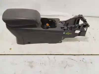 Автозапчасти б/у центральный подлокотник за ford focus lim. (cb8) titanium ссылки oem iam sd-0526-1024368-01  