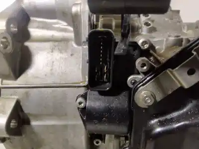 Pezzo di ricambio per auto di seconda mano riduttore per seat ateca (kh7) style riferimenti oem iam urk  