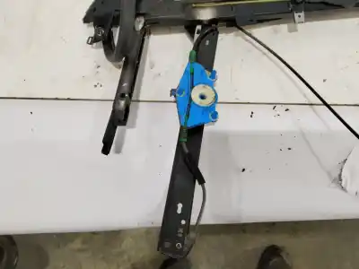 Peça sobressalente para automóvel em segunda mão elevador de vidros dianteiro direito por seat exeo (3r2) 2.0 tdi referências oem iam 8e0837462c  