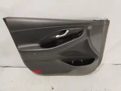 Peça sobressalente para automóvel em segunda mão FORRA / REVESTIMENTO DA PORTA DIANTEIRA ESQUERDA por HYUNDAI I30 (PD) go Referências OEM IAM 82301G4020TRY  