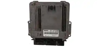 Peça sobressalente para automóvel em segunda mão CENTRALINA DE MOTOR UCE por RENAULT TRAFIC CAJA CERRADA (AB 4.01) Doble cabina L1H1 2.7t 114 CV / 84 KW Referências OEM IAM 237101754R  