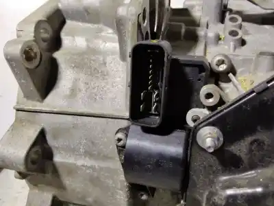 Pezzo di ricambio per auto di seconda mano riduttore per seat arona reference plus riferimenti oem iam urg  