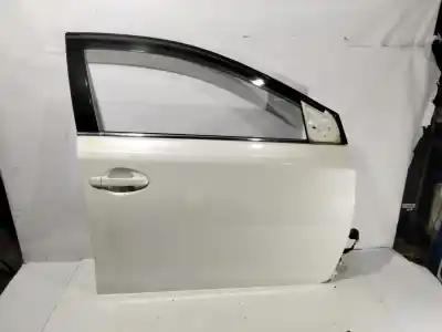 Peça sobressalente para automóvel em segunda mão porta dianteira direita por toyota auris hybrid active referências oem iam   