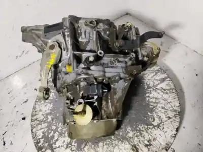 Pezzo di ricambio per auto di seconda mano riduttore per citroen berlingo 1.9 d multispace riferimenti oem iam 20te24  