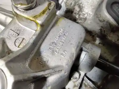 Piesă de schimb auto la mâna a doua cutie de viteze pentru opel corsa d ´´111 years´´ referințe oem iam 12992510