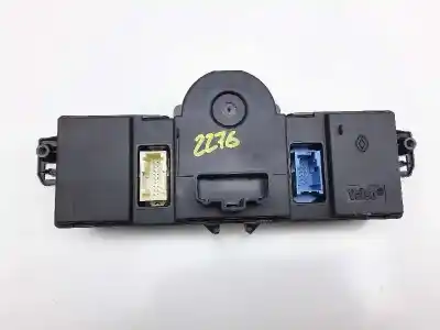 Second-hand car spare part climate control for renault clio iii confort dynamique oem iam references 8200296683  
