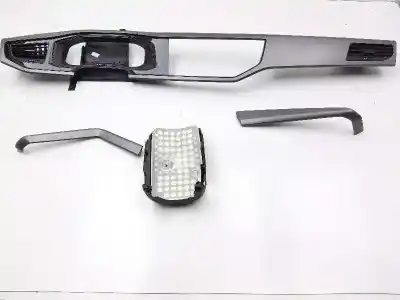 Pièce détachée automobile d'occasion tableau de bord pour volkswagen polo beats références oem iam 2g1858415 2g1819703 2g1858082b