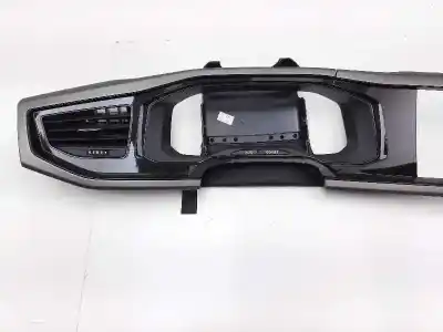 Pièce détachée automobile d'occasion tableau de bord pour volkswagen polo beats références oem iam 2g1858415 2g1819703 2g1858082b