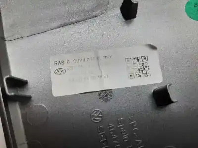 Pièce détachée automobile d'occasion tableau de bord pour volkswagen polo beats références oem iam 2g1858415 2g1819703 2g1858082b