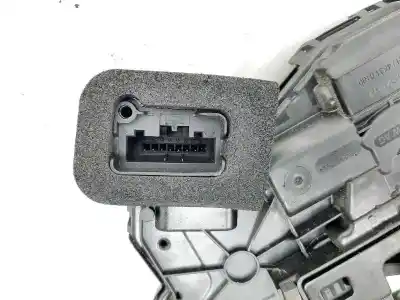 Recambio de automóvil de segunda mano de cerradura puerta delantera izquierda para volkswagen polo beats referencias oem iam b5c5tb837015c  